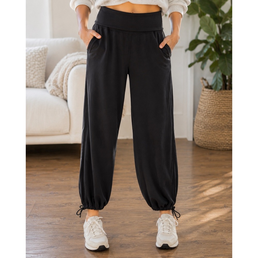 Lululemon Black Luon Foldover Waistband Cropped Joggers Size 10 Drawstring Cuffs